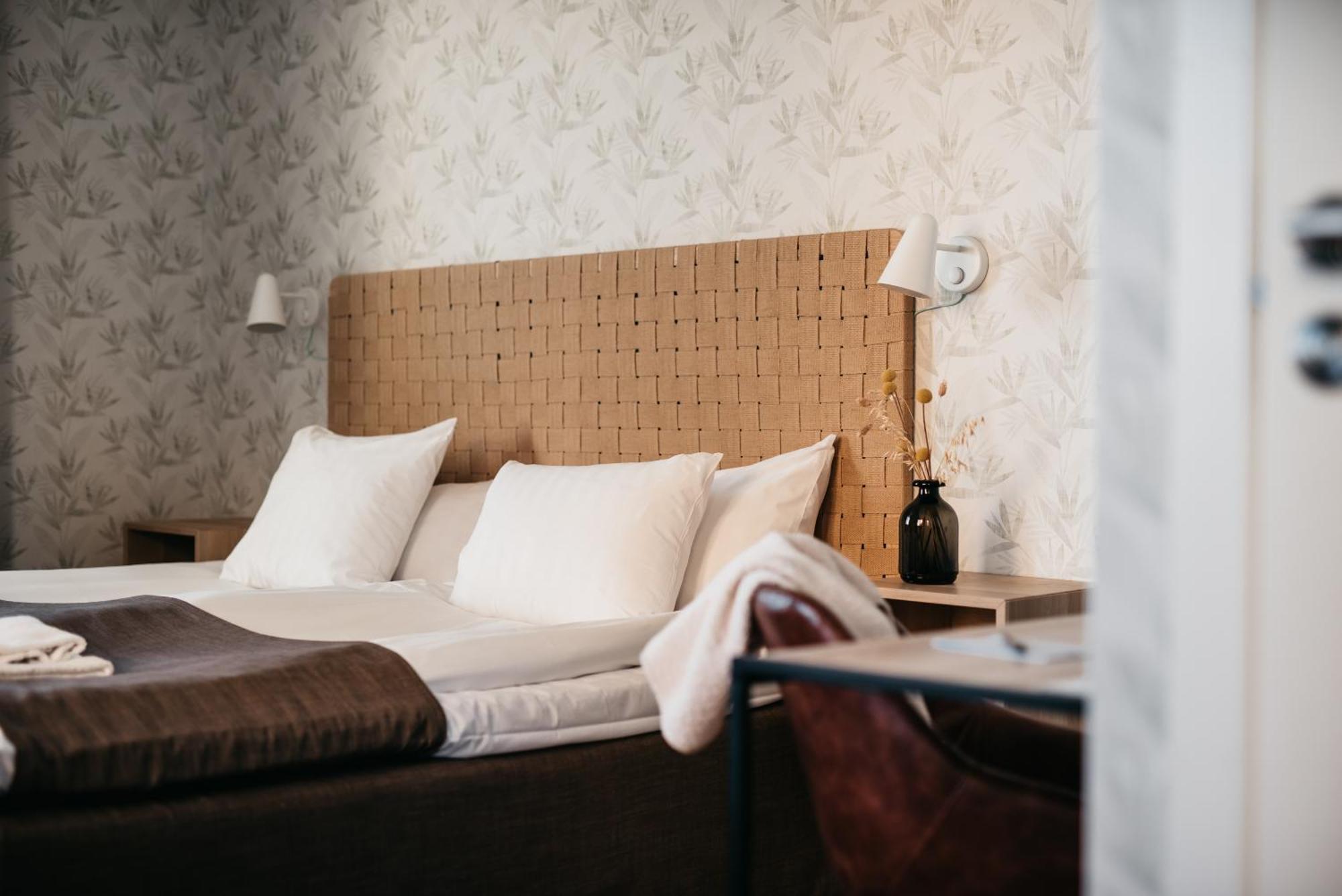Hotell & Bistro Roedesund Karlsborg Ngoại thất bức ảnh