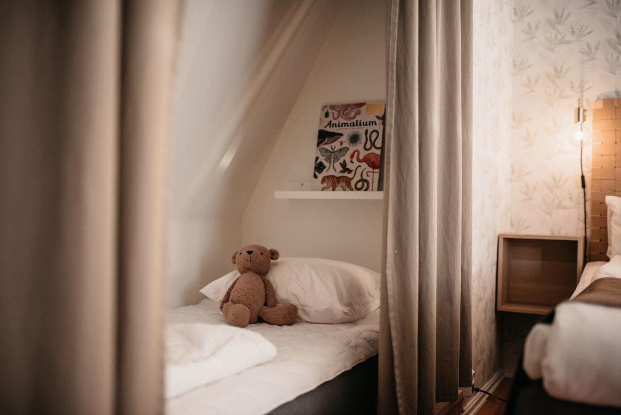 Hotell & Bistro Roedesund Karlsborg Ngoại thất bức ảnh